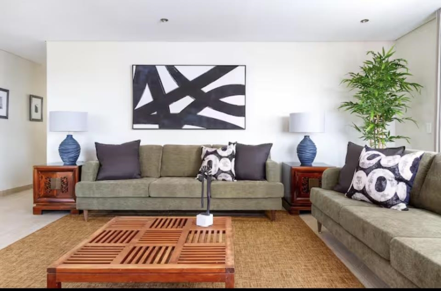 To Let 3 Bedroom Property for Rent in Sea Point Western Cape